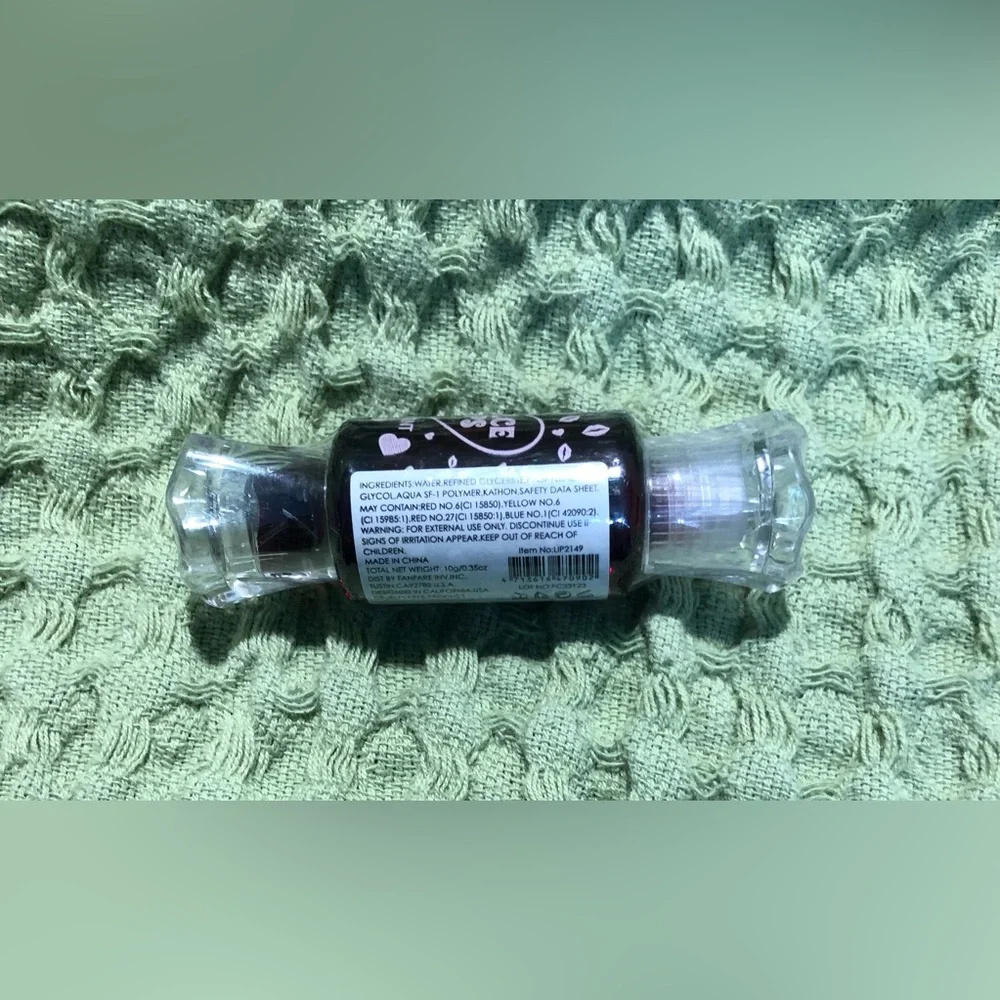 Amuse Dulce Lips  Tint - Deep Purple. 0.35 Oz